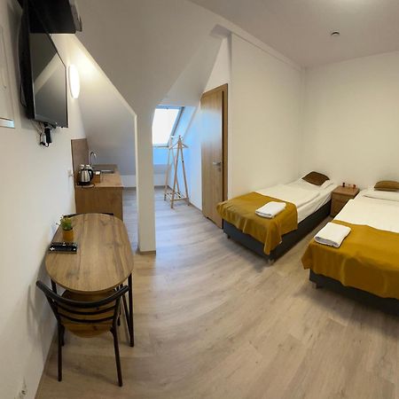 Apartamenty Divemed Jelenia Gora Bagian luar foto