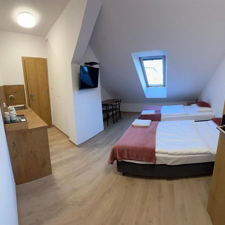 Apartamenty Divemed Jelenia Gora Bagian luar foto