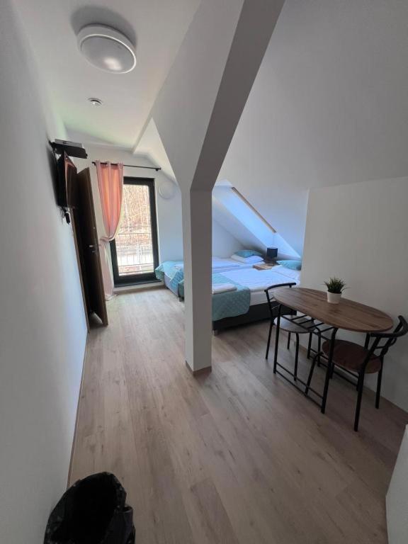 Apartamenty Divemed Jelenia Gora Bagian luar foto